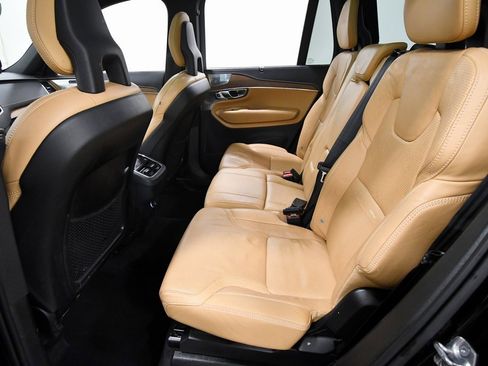 Used 2017 Volvo XC90 T6 Inscription w/ Vision Package image 15