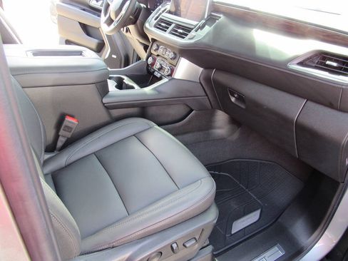 Used 2024 Chevrolet Suburban Z71 w/ Max Trailering Package AWD/4WD image 20