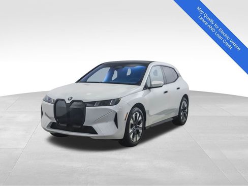 New 2026 BMW iX xDrive60 w/ Premium Package image 1