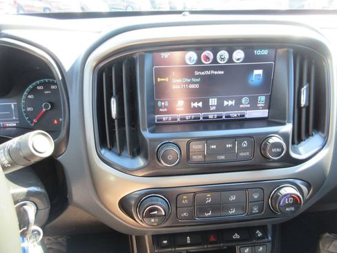 Used 2016 Chevrolet Colorado Z71 AWD/4WD image 28