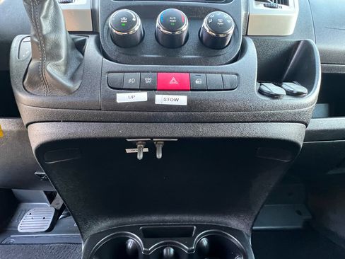 Used 2017 RAM ProMaster 2500 w/ Premium Appearance Group image 20