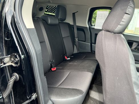 Used 2011 Toyota FJ Cruiser 4WD w/ Upgrade Pkg image 6