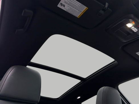 Used 2024 Honda Prologue Touring image 19
