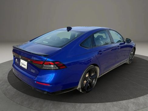 Used 2024 Honda Accord Sport image 5