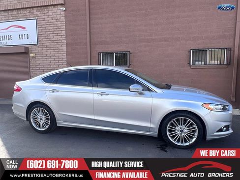 Used 2016 Ford Fusion SE w/ Equipment Group 202A FWD image 6