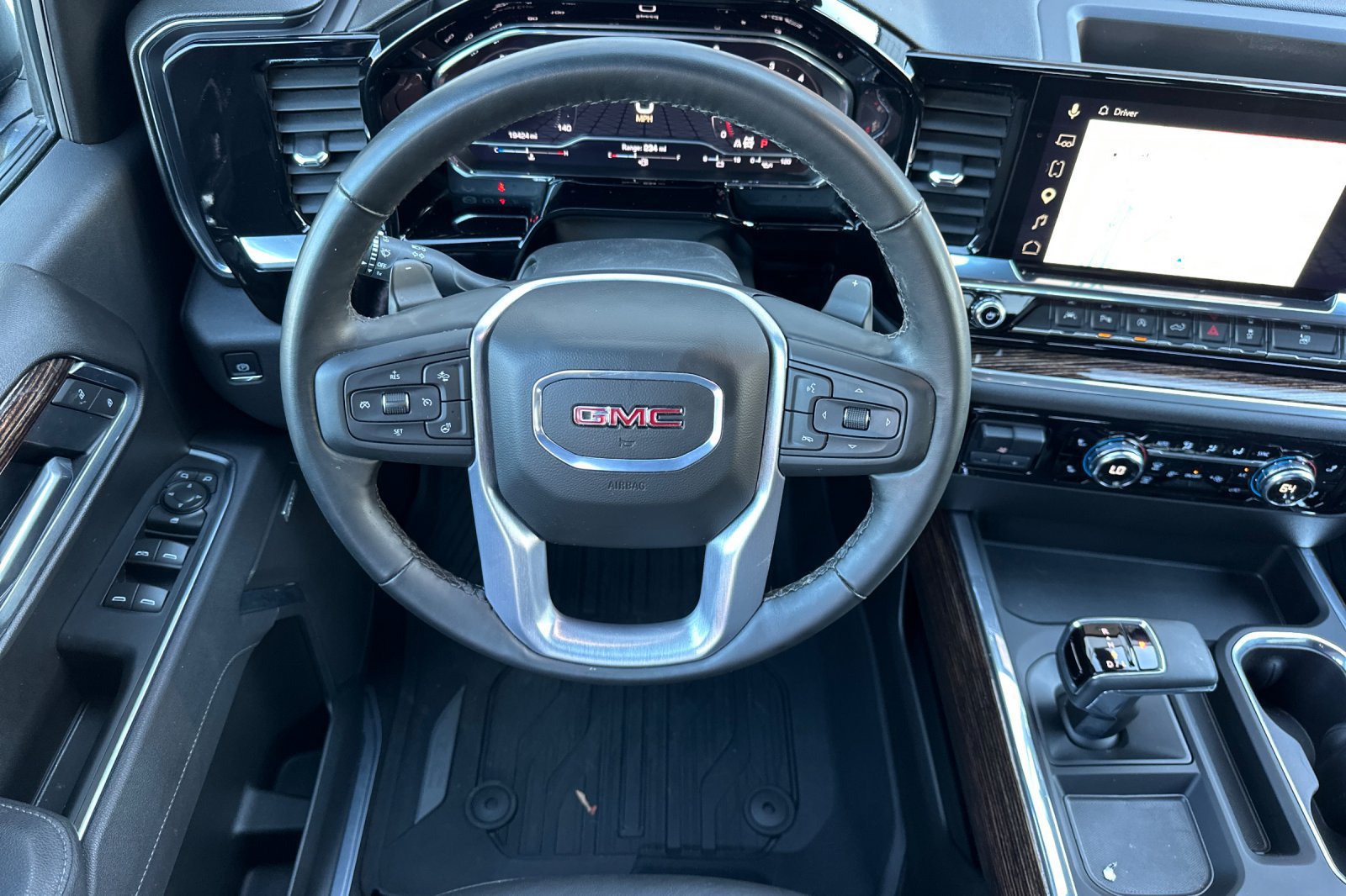 Used 2025 GMC Sierra 1500 Elevation w/ Elevation Premium Package AWD/4WD image 15