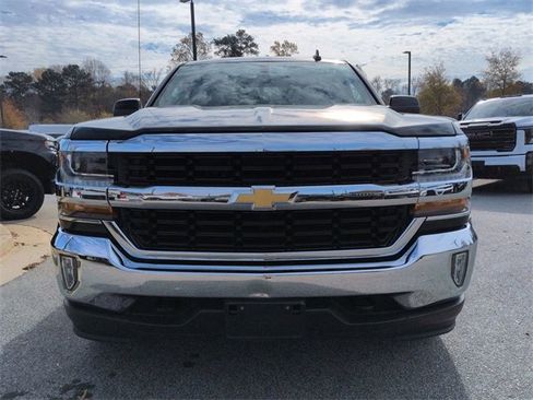Used 2018 Chevrolet Silverado 1500 LT w/ All Star Edition image 8