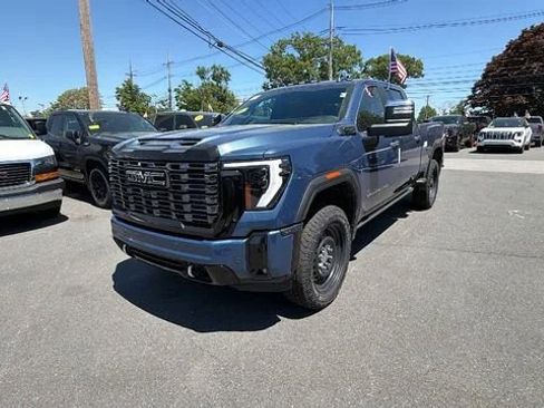 New 2026 GMC Sierra 2500 Denali Ultimate AWD/4WD image 3