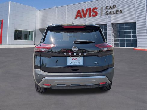 Used 2023 Nissan Rogue SL w/ SL Premium Package image 7