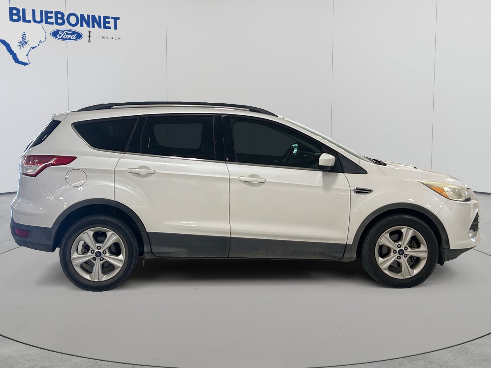 Used 2015 Ford Escape SE w/ Equipment Group 201A FWD image 4