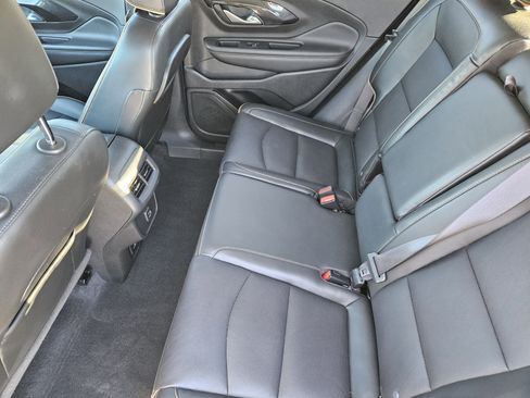Used 2022 GMC Terrain AT4 w/ Infotainment Package II image 31
