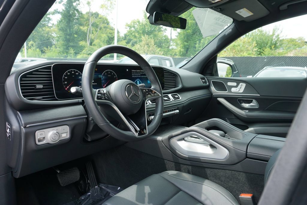Certified 2025 Mercedes-Benz GLE 350 4MATIC image 12