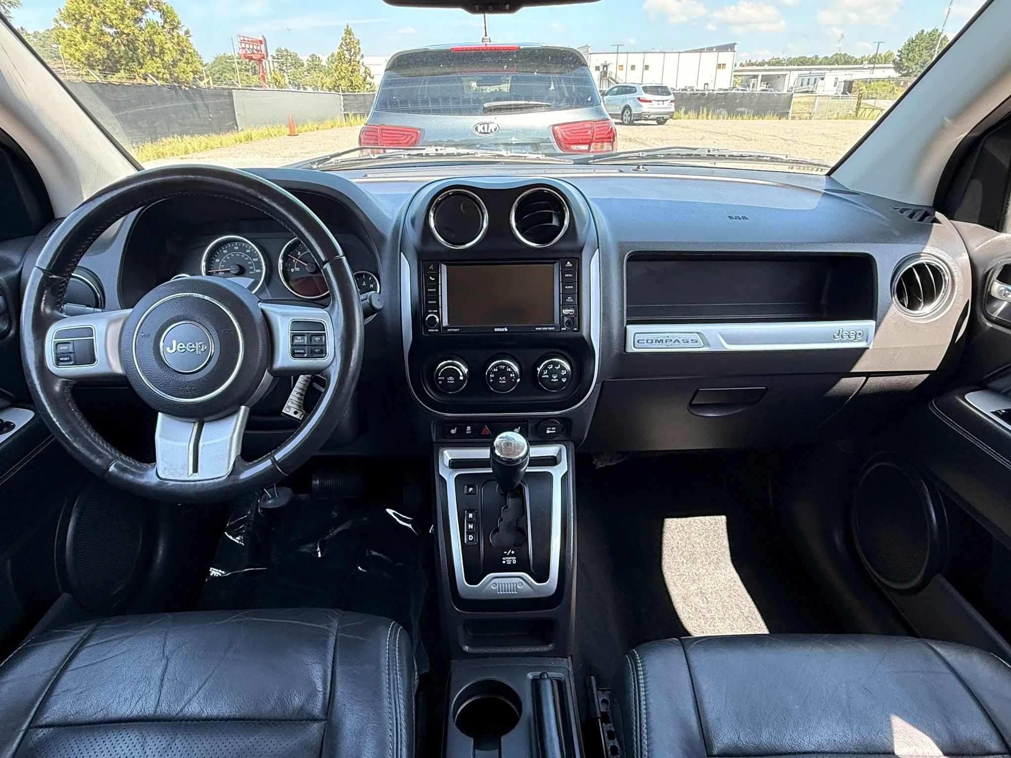 Used 2016 Jeep Compass High Altitude FWD image 3