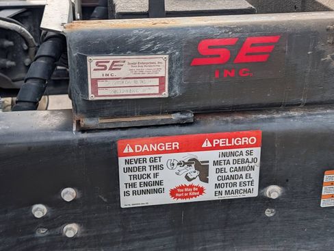 Used 2022 Ford F650 2WD Regular Cab Super Duty image 25