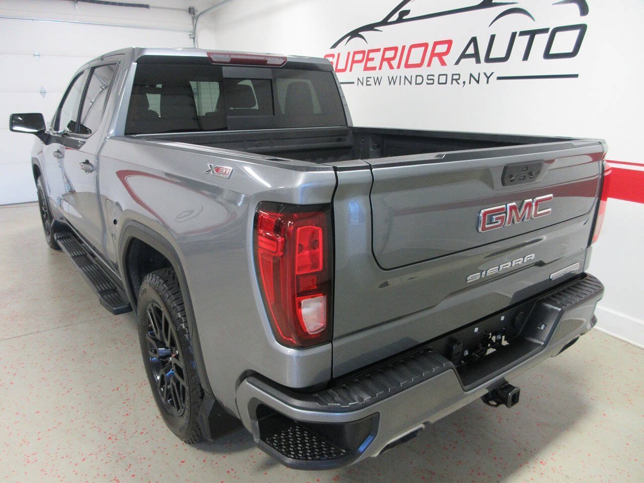 Used 2020 GMC Sierra 1500 Elevation w/ Elevation Value Package AWD/4WD image 12