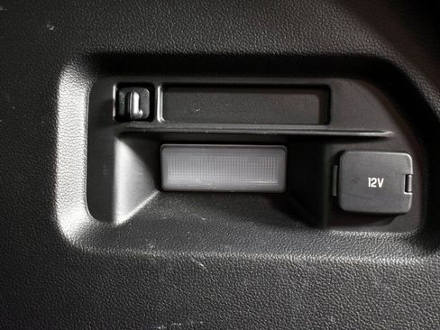 Used 2020 Ford Explorer XLT w/ Equipment Group 202A image 27