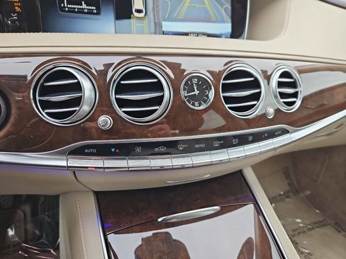 Used 2016 Mercedes-Benz S 550 Sedan image 22