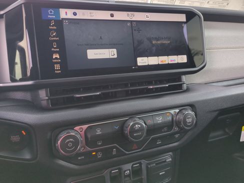 New 2026 Jeep Gladiator Sport image 12