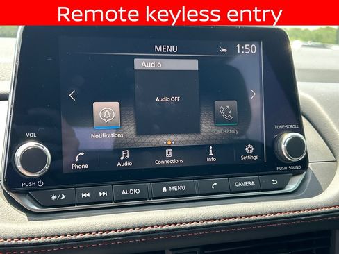 Used 2026 Nissan Rogue SV AWD/4WD image 17