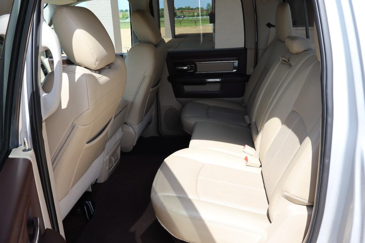 Used 2018 RAM 2500 Laramie w/ Convenience Group RWD image 19