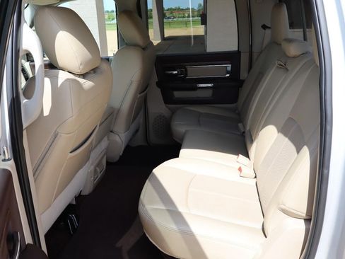 Used 2018 RAM 2500 Laramie w/ Convenience Group RWD image 19