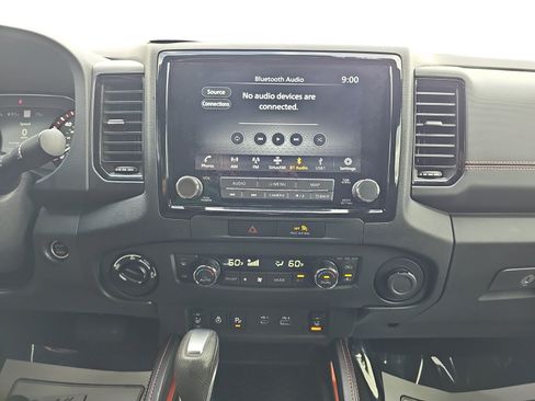 Used 2023 Nissan Frontier PRO-4X w/ Pro-4X Premium Package AWD/4WD image 17