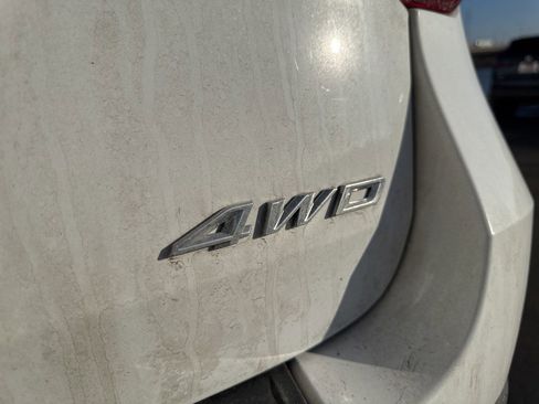 Used 2021 Ford Explorer XLT w/ XLT Sport Appearance Package image 5