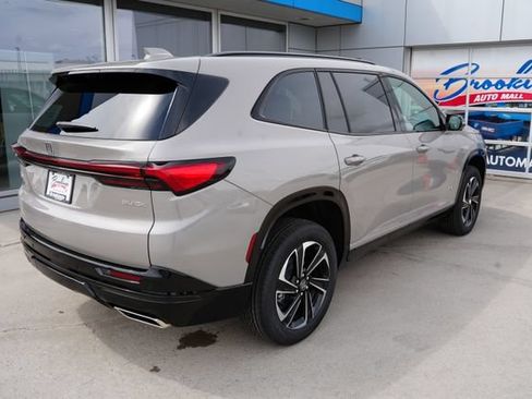 New 2026 Buick Enclave Sport Touring w/ Power Package AWD/4WD image 38