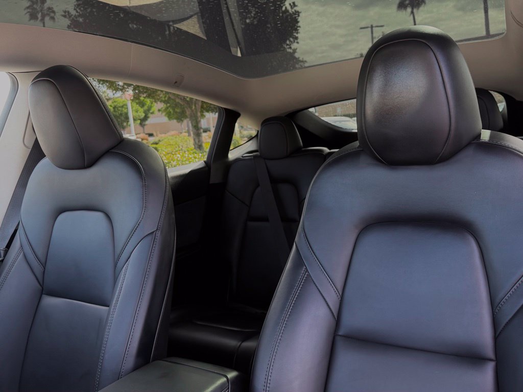 Used 2024 Tesla Model Y Long Range RWD image 12