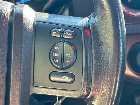 Used 2015 Ford F250 Lariat w/ Lariat Ultimate Package AWD/4WD image 28