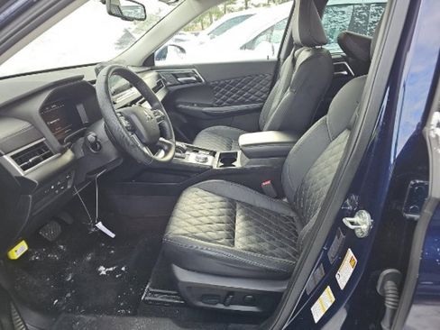 Used 2023 Mitsubishi Outlander SEL image 14