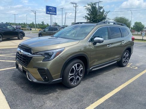 Certified 2023 Subaru Ascent Touring AWD/4WD image 2