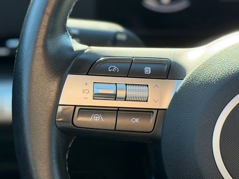 Used 2025 Hyundai Kona SEL AWD/4WD image 9