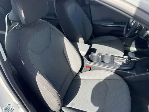 Certified 2025 Kia K4 LXS image 27