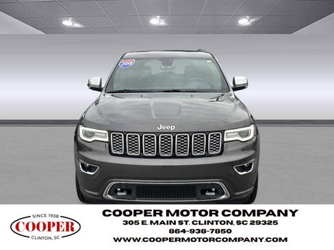 Used 2018 Jeep Grand Cherokee Overland image 2