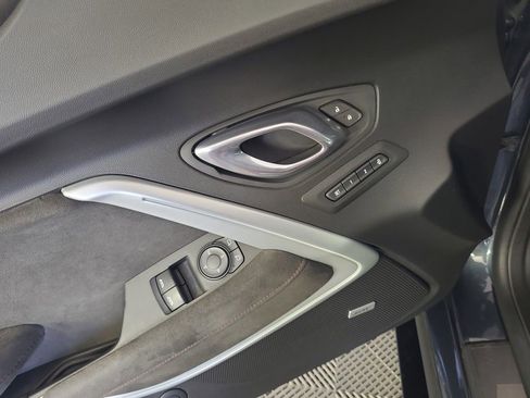 Used 2019 Chevrolet Camaro ZL1 image 15