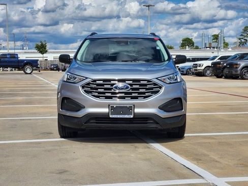 Used 2022 Ford Edge SE image 2