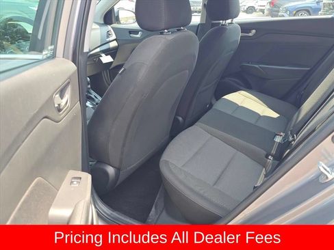 Used 2022 Hyundai Accent SE FWD image 10