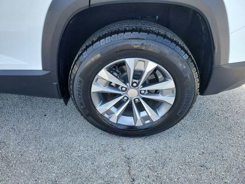Used 2025 Chevrolet Equinox LT AWD/4WD image 7
