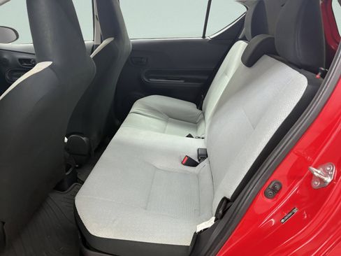 Used 2016 Toyota Prius C One image 11