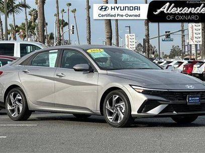 Used 2024 Hyundai Elantra SEL w/ Convenience Package