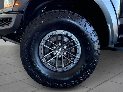 Used 2019 Ford F150 Raptor w/ Equipment Group 802A Luxury image 10