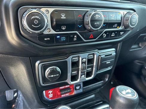 Used 2021 Jeep Wrangler Unlimited Rubicon 4xe w/ Dual Top Group image 26