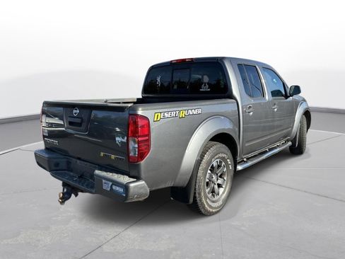 Used 2017 Nissan Frontier Desert Runner image 6