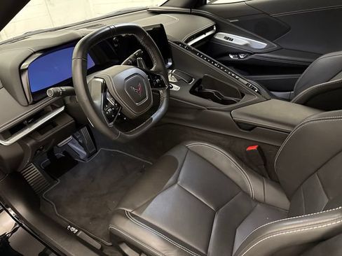 Used 2025 Chevrolet Corvette Stingray Coupe w/ Battery Protection Package RWD image 9