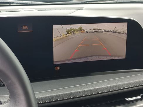 Certified 2024 Cadillac XT4 Premium Luxury image 14