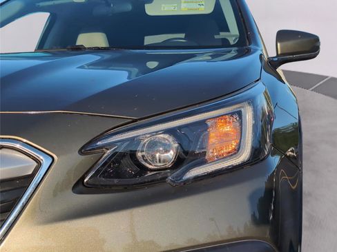 Used 2022 Subaru Outback Premium image 32