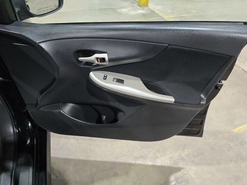 Used 2013 Toyota Corolla S Special Edition image 33