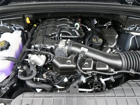 New 2025 Jeep Grand Cherokee Laredo X w/ Luxury Tech Group I image 33