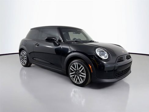 New 2026 MINI Cooper 2-Door Hardtop FWD image 3
